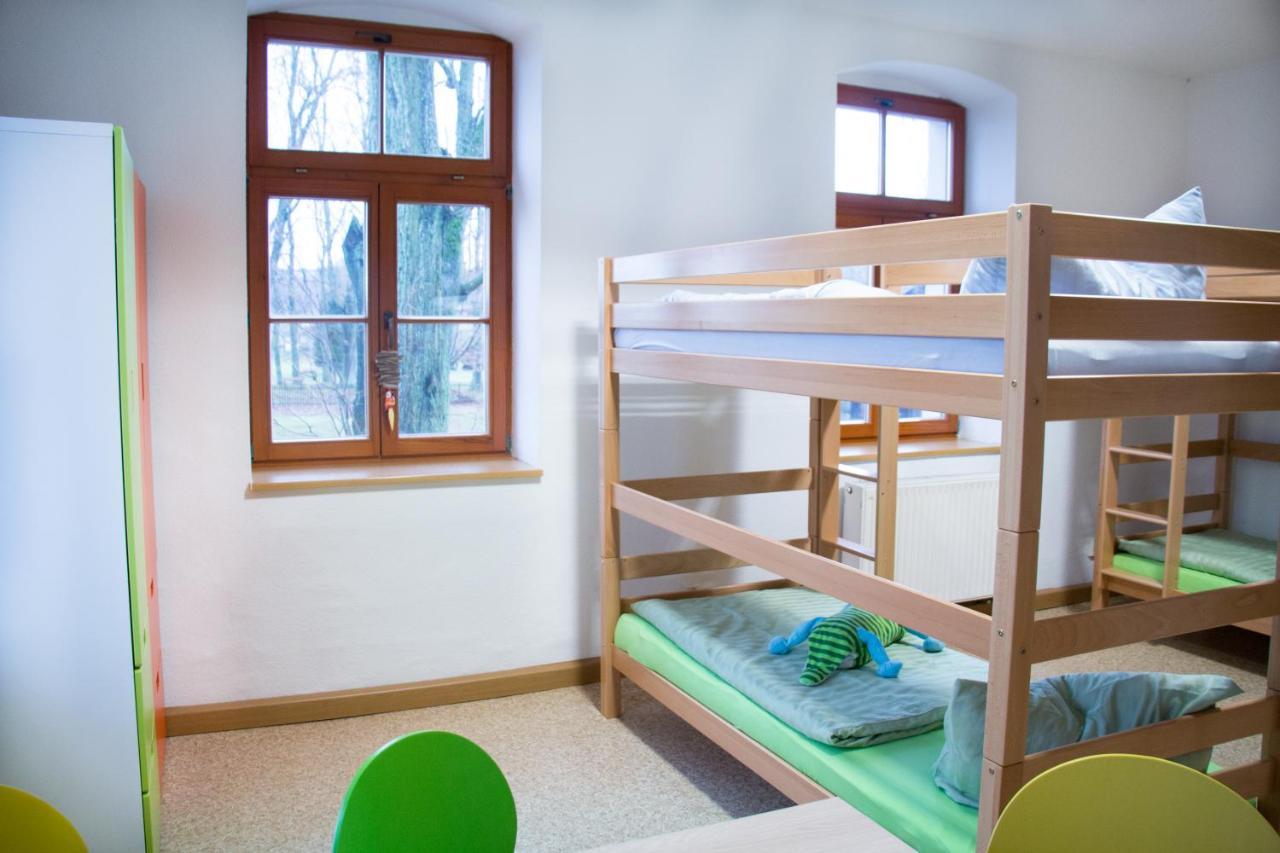 Grosshartmannsdorf Teichcamp 호스텔 외부 사진