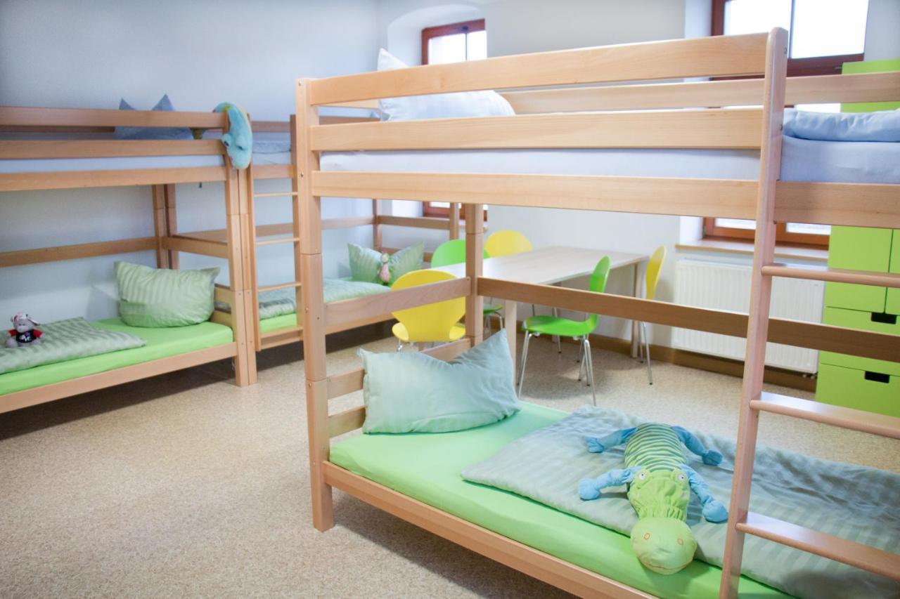 Grosshartmannsdorf Teichcamp 호스텔 외부 사진